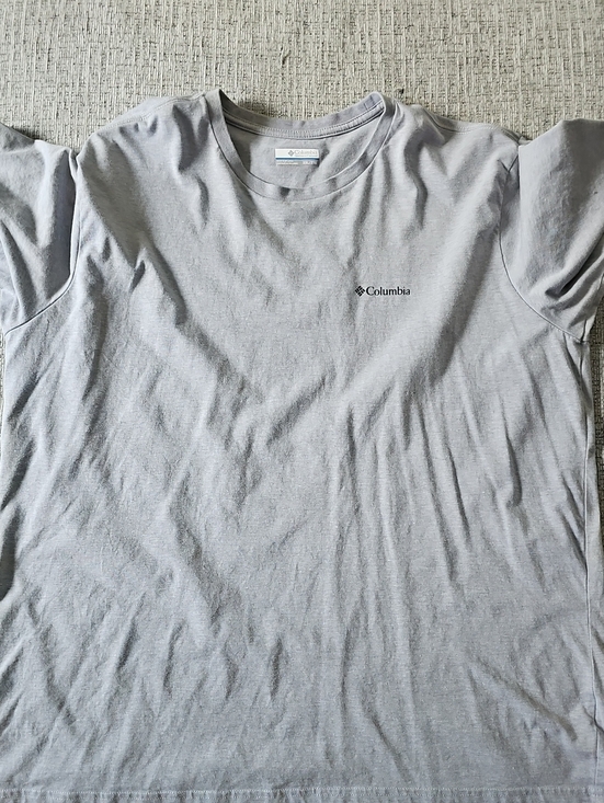 Columbia Other - Columbia Men's Crewneck T-Shirt — Light Gray